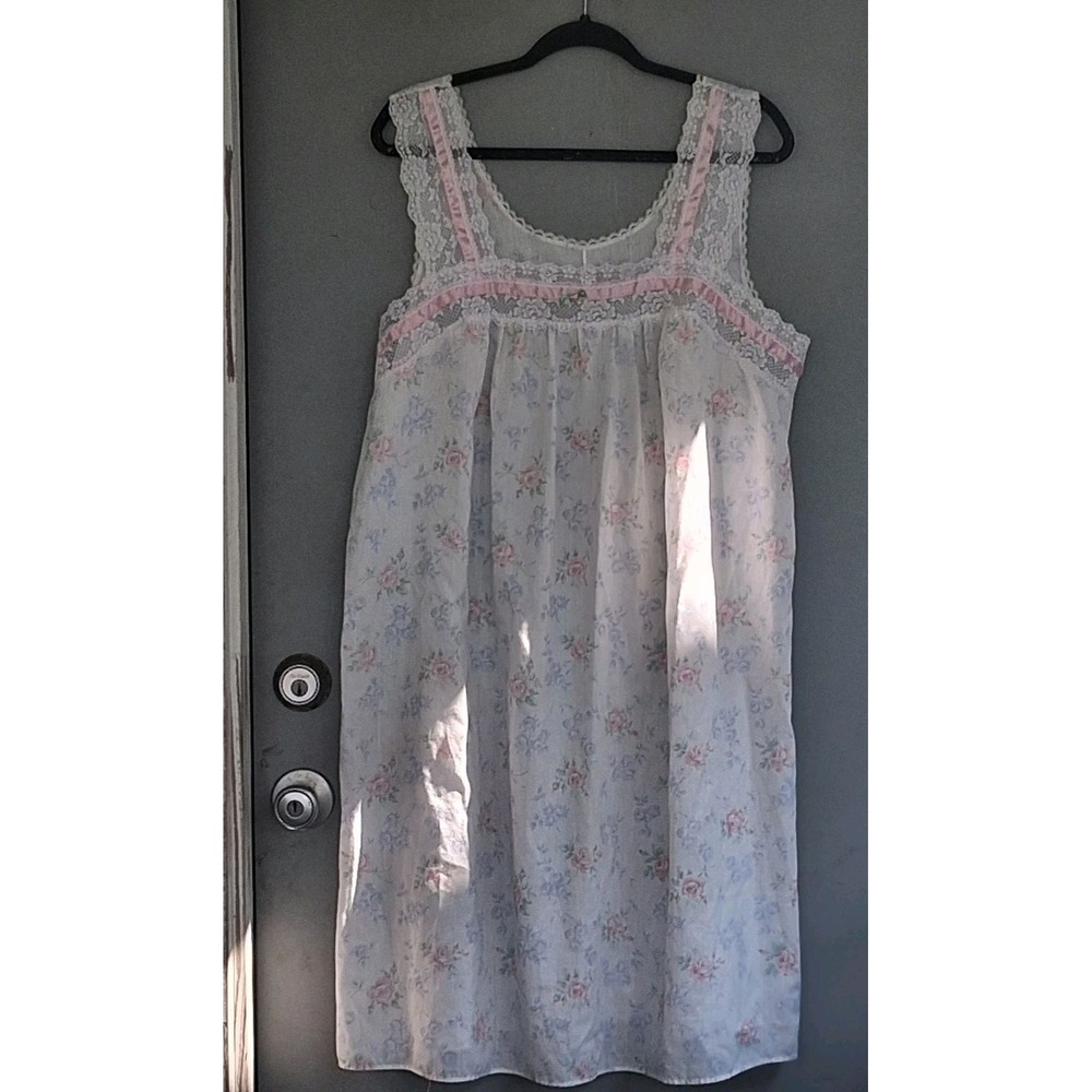 Vintage Cottagecore Coquette Ditsy Floral Lace Nightgown Breezy 1x EVC